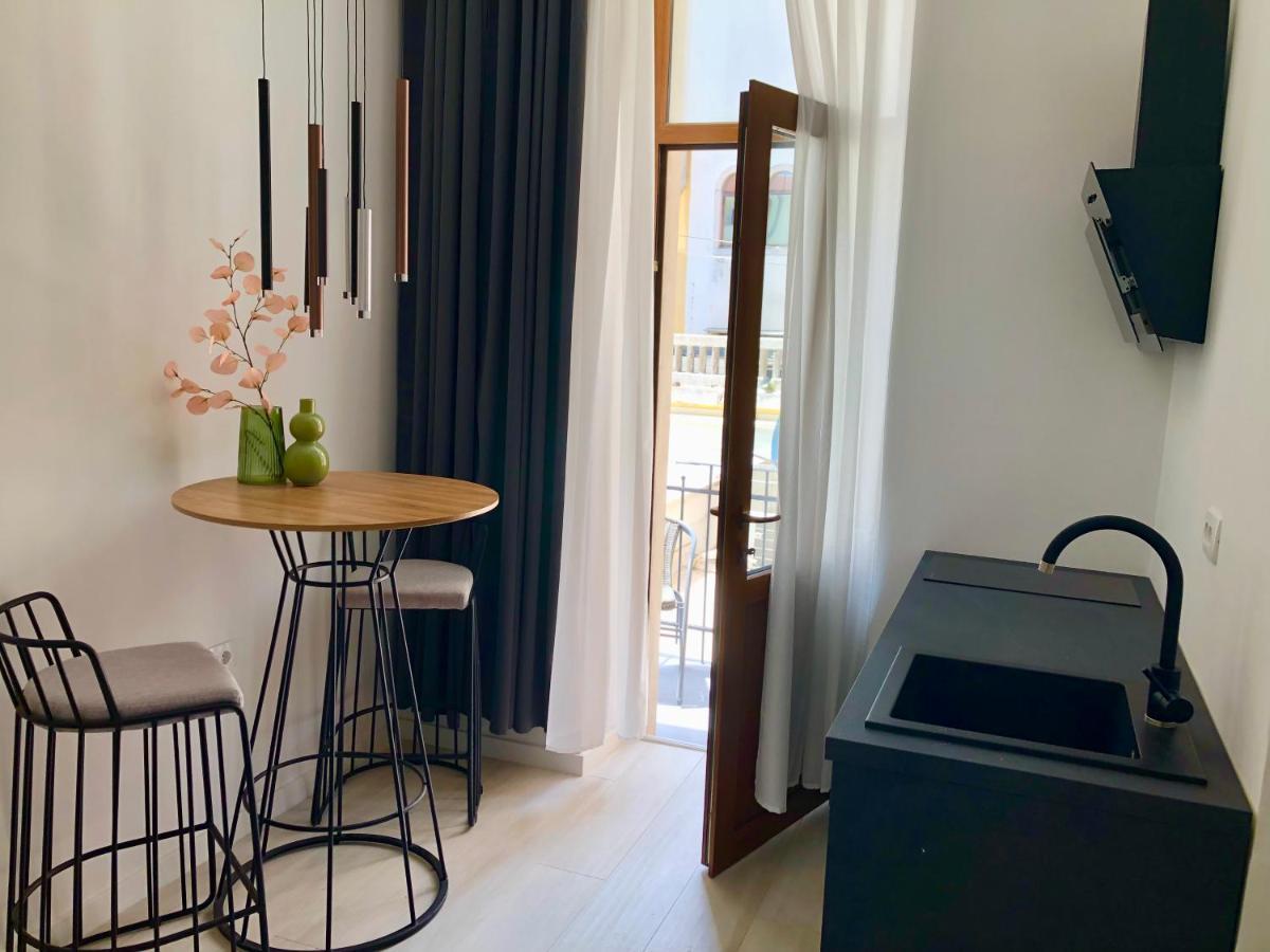 Hedone City Luxury Apartments With Free Parking Pula Ngoại thất bức ảnh