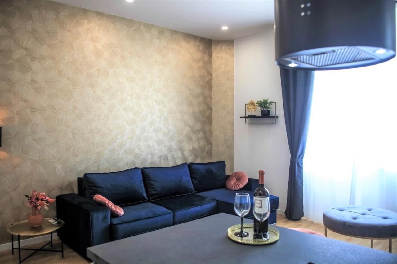 Hedone City Luxury Apartments With Free Parking Pula Ngoại thất bức ảnh
