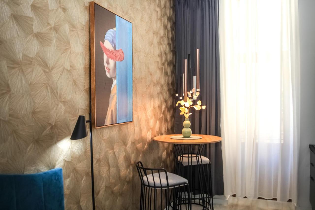 Hedone City Luxury Apartments With Free Parking Pula Ngoại thất bức ảnh