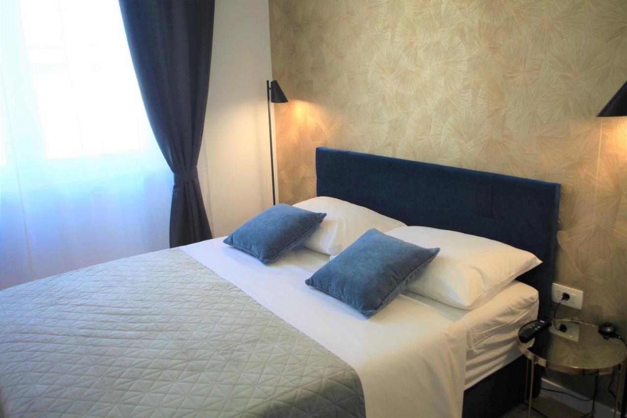 Hedone City Luxury Apartments With Free Parking Pula Ngoại thất bức ảnh