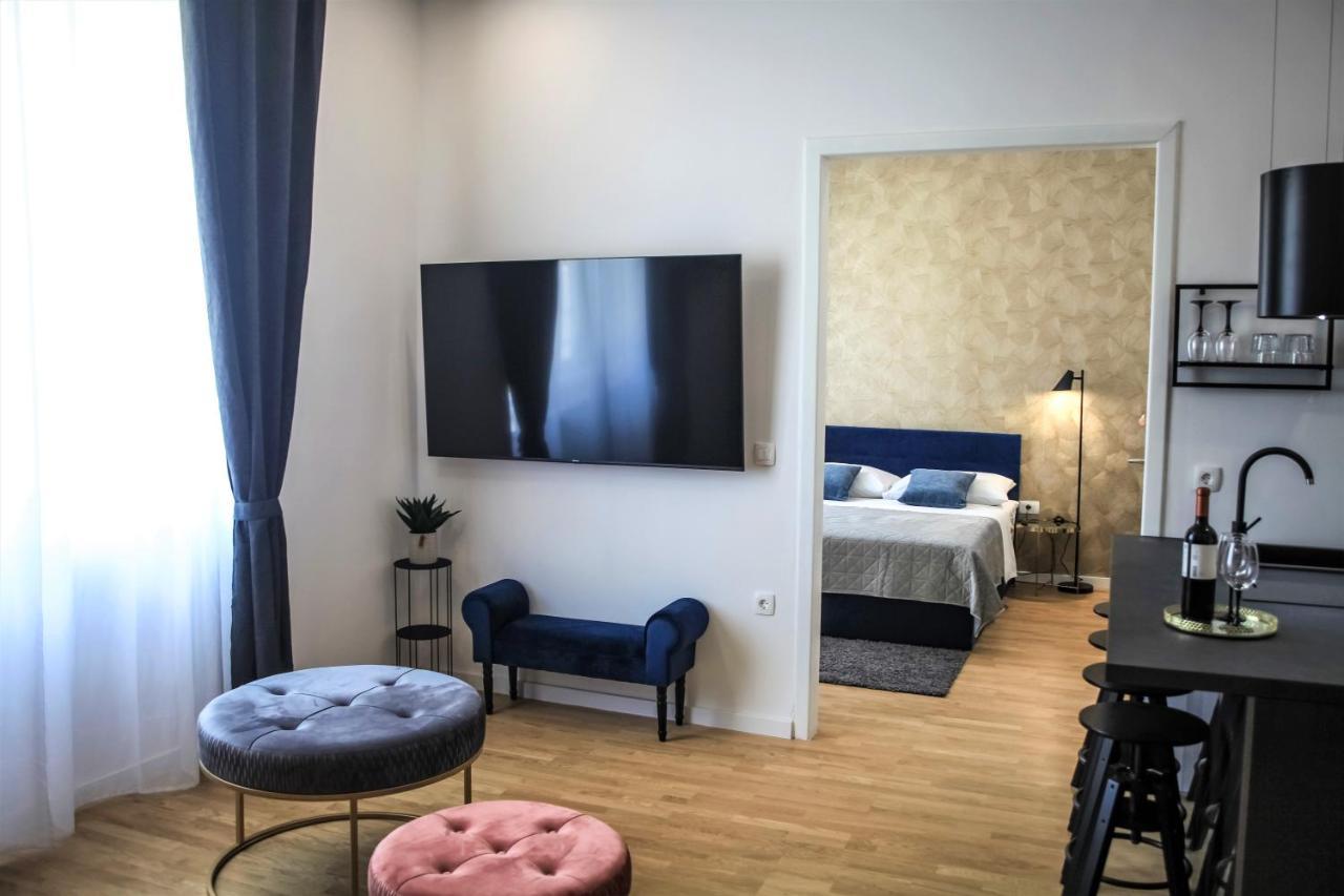 Hedone City Luxury Apartments With Free Parking Pula Ngoại thất bức ảnh
