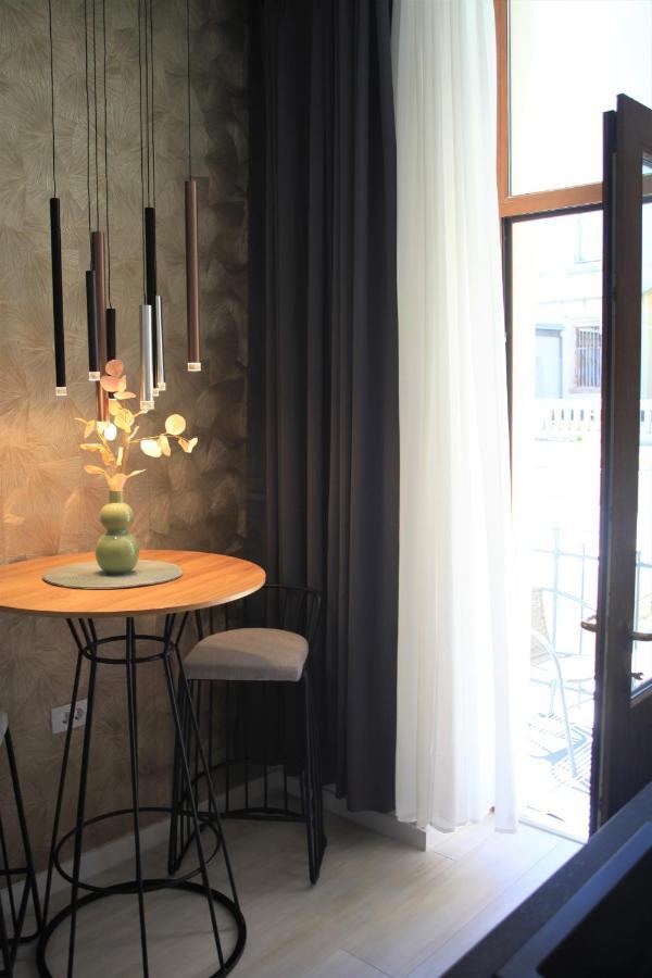 Hedone City Luxury Apartments With Free Parking Pula Ngoại thất bức ảnh