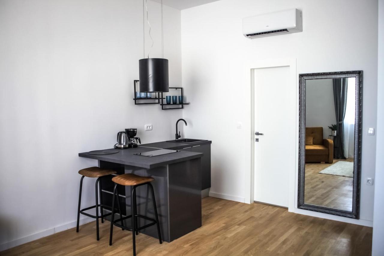 Hedone City Luxury Apartments With Free Parking Pula Ngoại thất bức ảnh